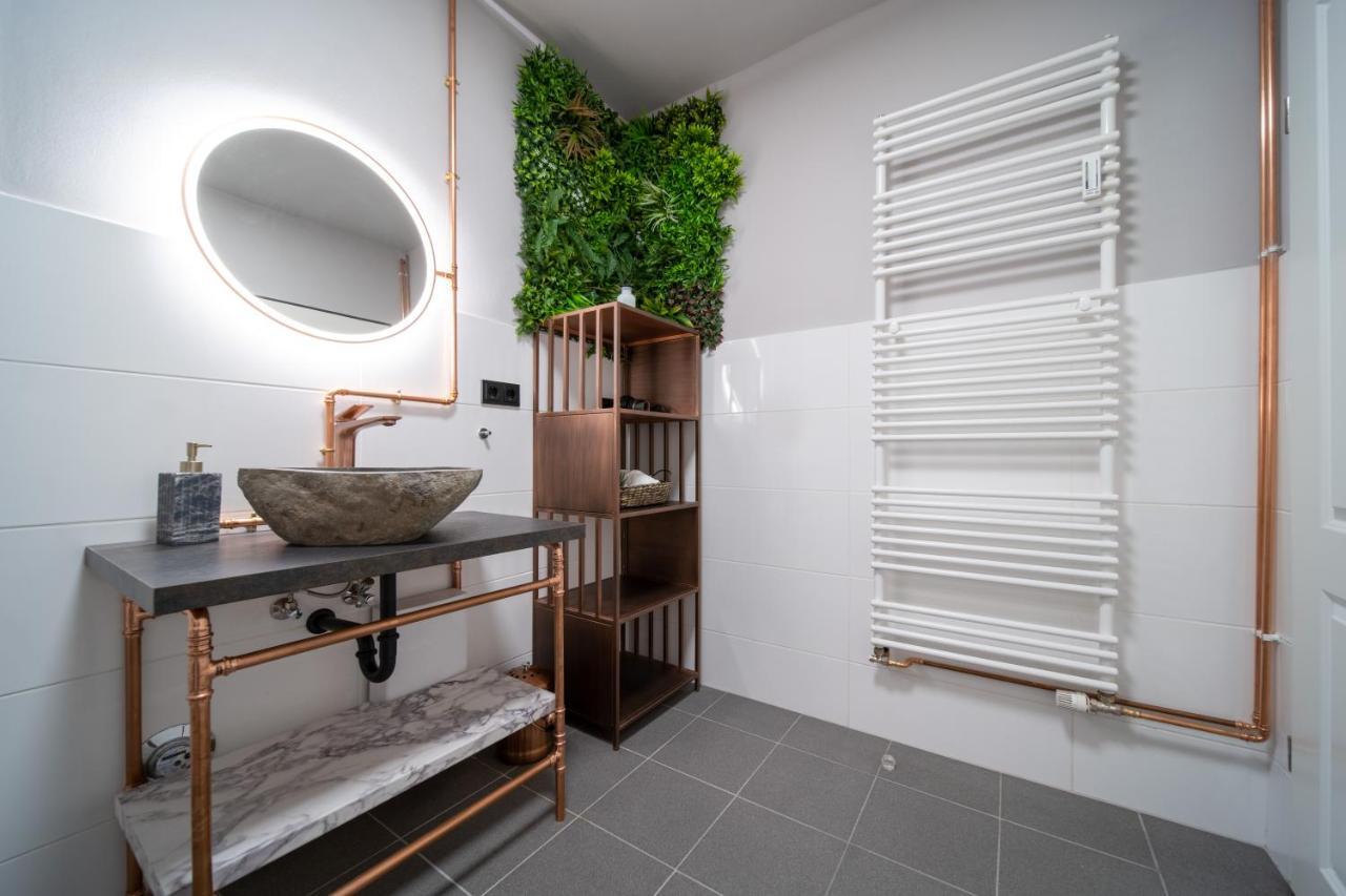 La Bodega - Designer Apartment An Der Alster ฮัมบูร์ก ภายนอก รูปภาพ
